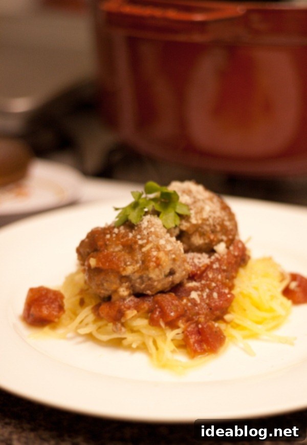 Ultimate Spaghetti Squash with Zesty Tomato Sauce and Meatballs 1 featured 111