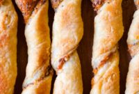 Golden Everything Bagel Cheese Twirls