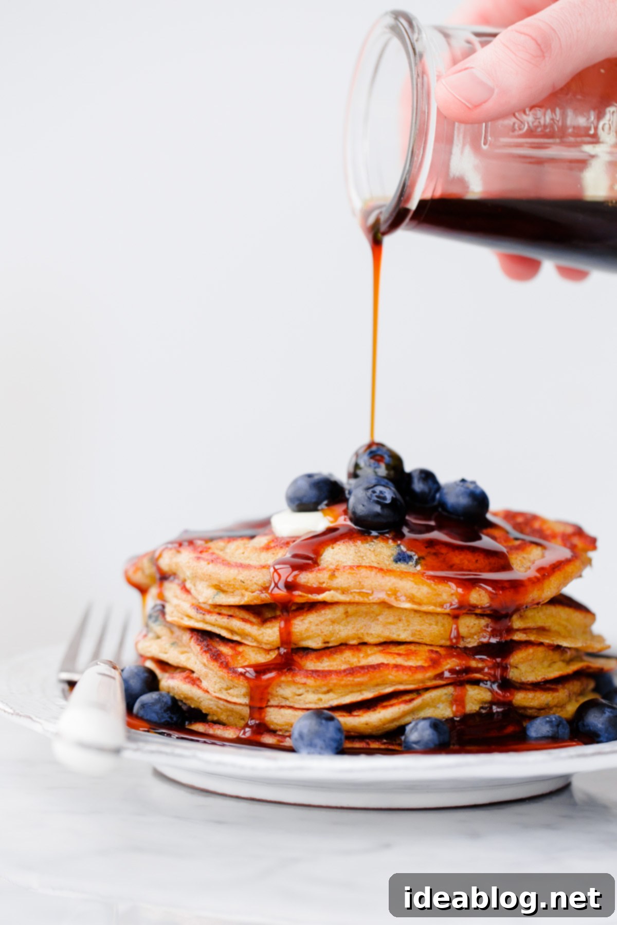 Molasses-Glazed Blueberry Rye Flapjacks 1 featured 28348