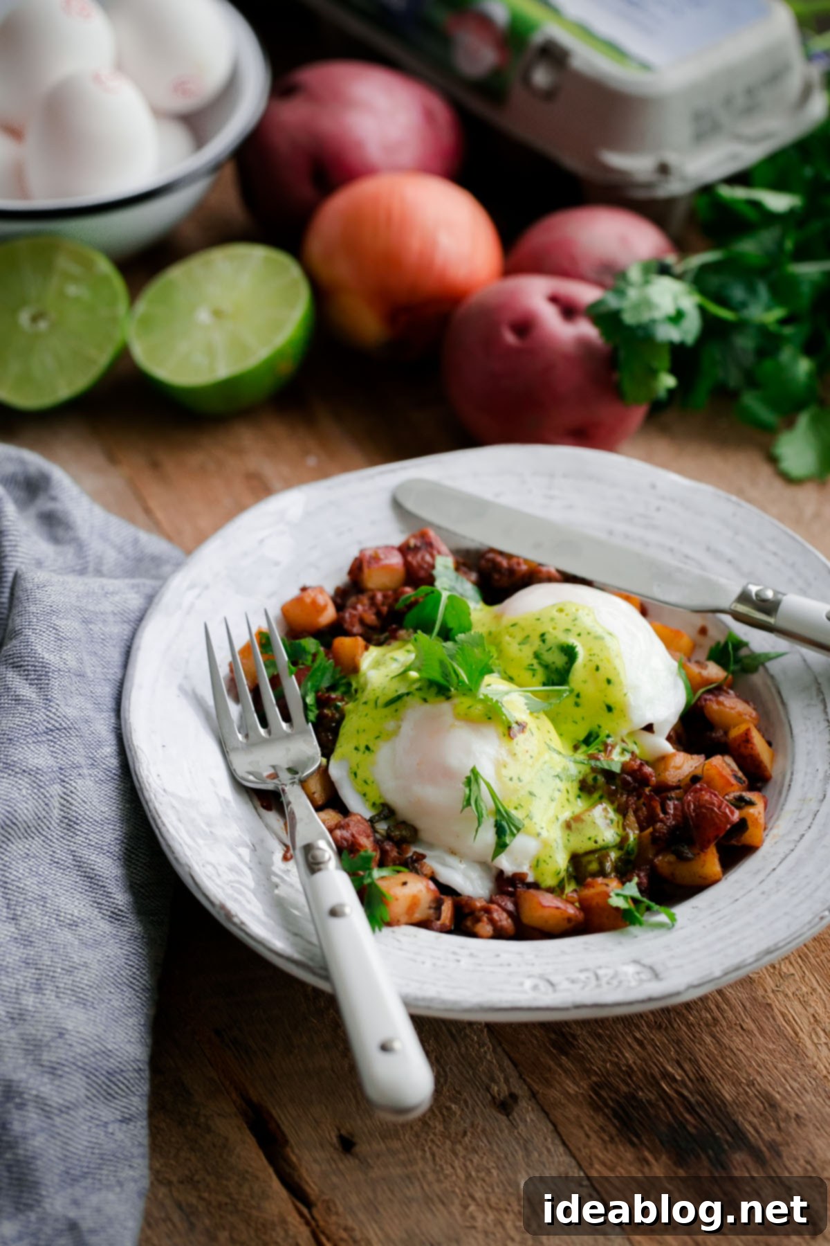 Crispy Chorizo Hash Benedict with Zesty Cilantro Hollandaise 1 featured 29846