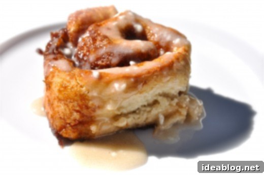 Easy No-Yeast Cinnamon Rolls 1 featured 315