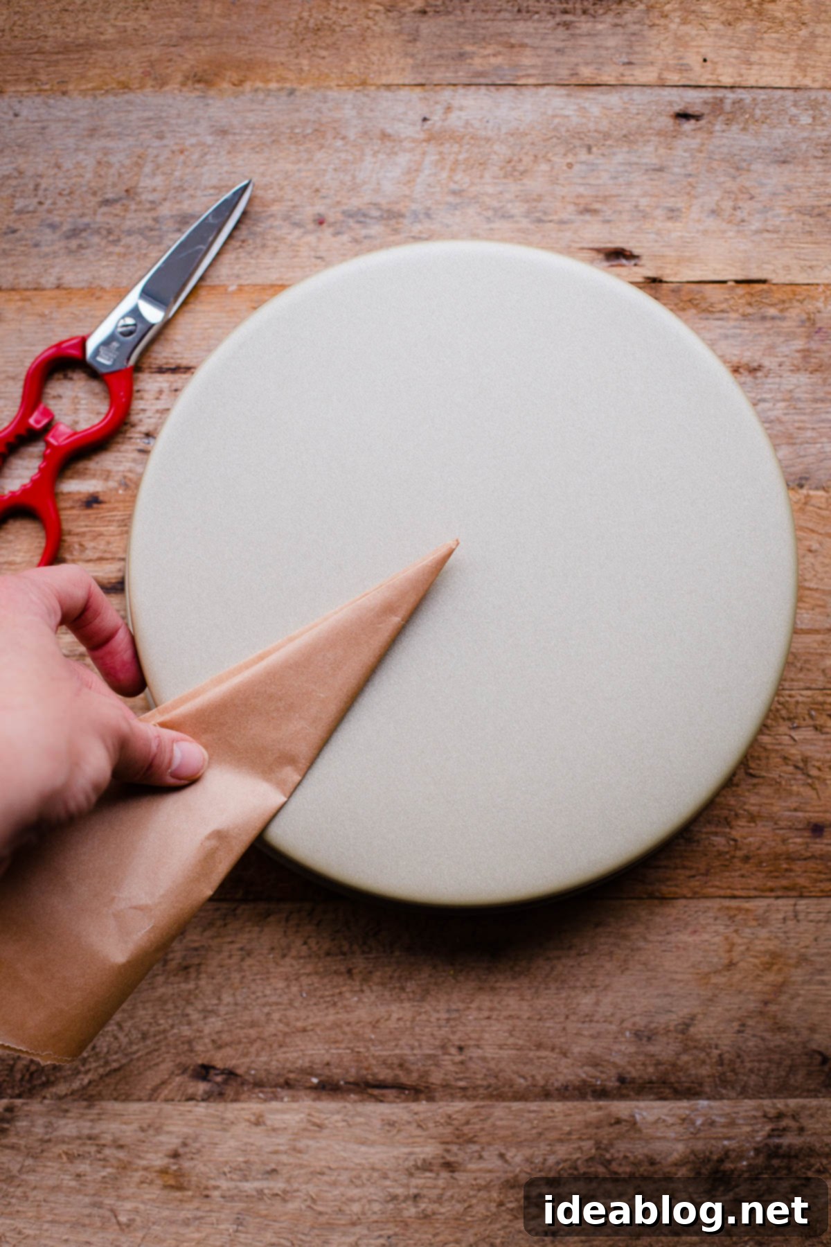 Flawless Cake Release: Parchment Lining Any Pan 1 featured 33411