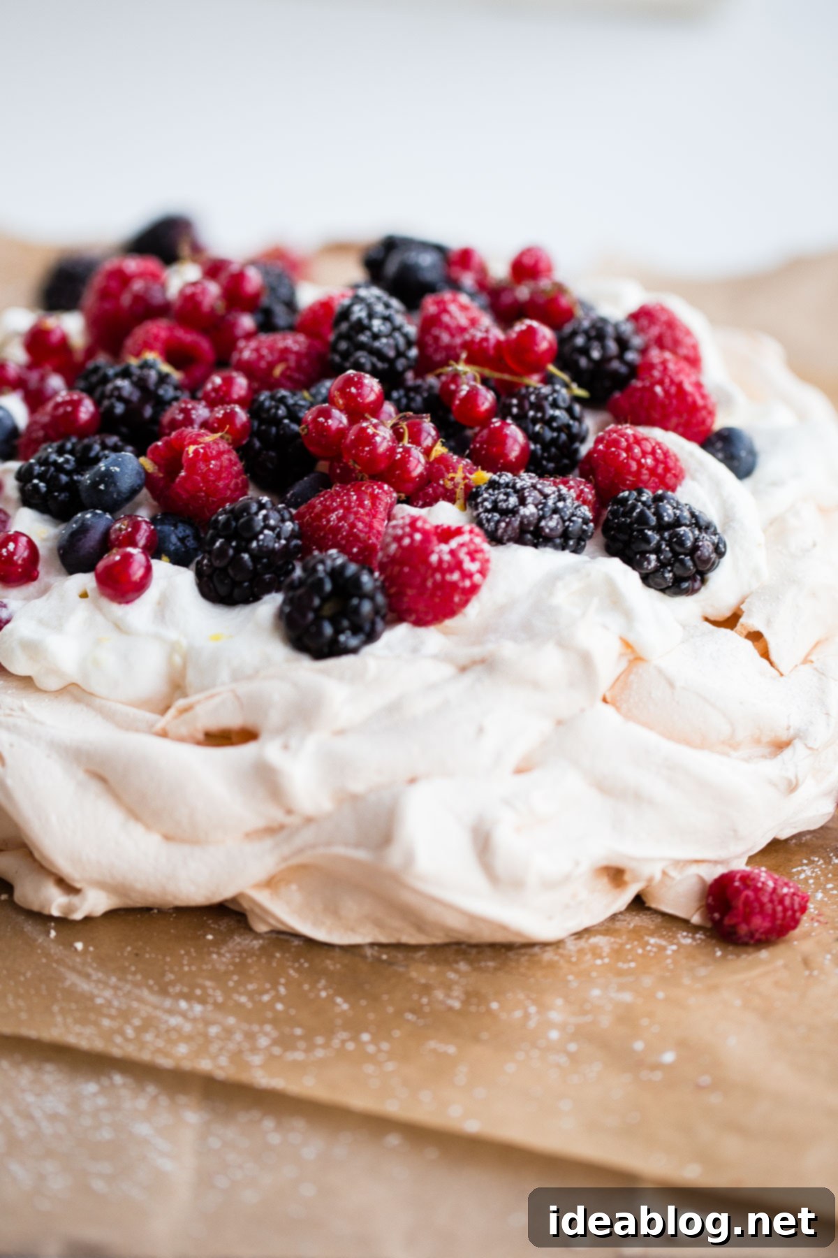 Luscious Berry Pavlova with Zesty Lemon Cream 1 featured 34273