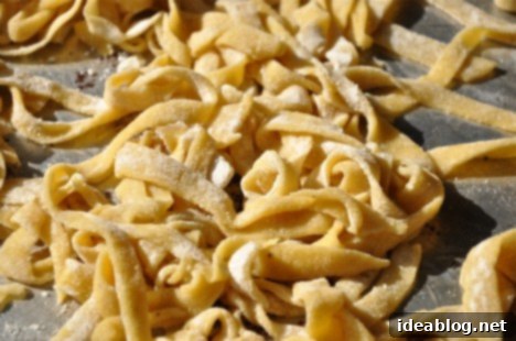 Foraged Mushroom Fettuccine in Cream Sauce 1 featured 343