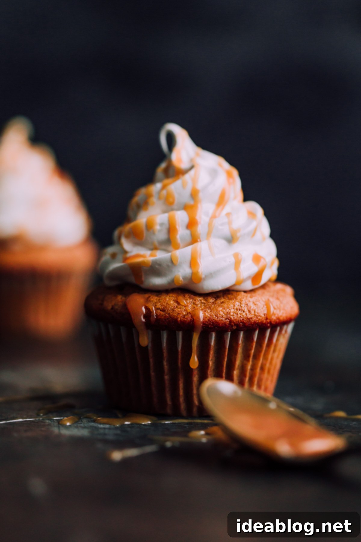 Fluffy Pumpkin Cloud Cupcakes 1 featured 36953