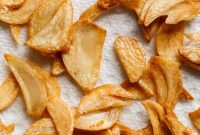 Crispy Homemade Garlic Chips