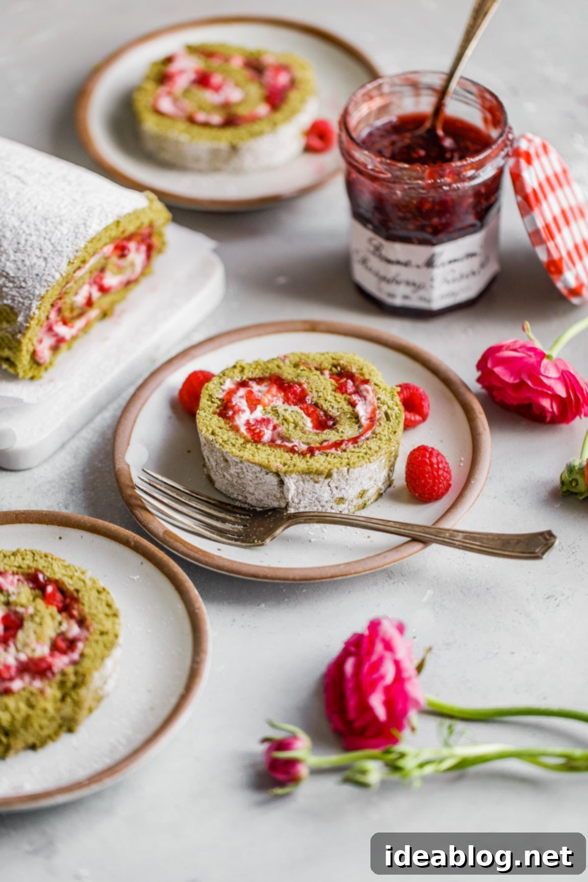 Vibrant Raspberry Matcha Roll Cake 53 featured 43119