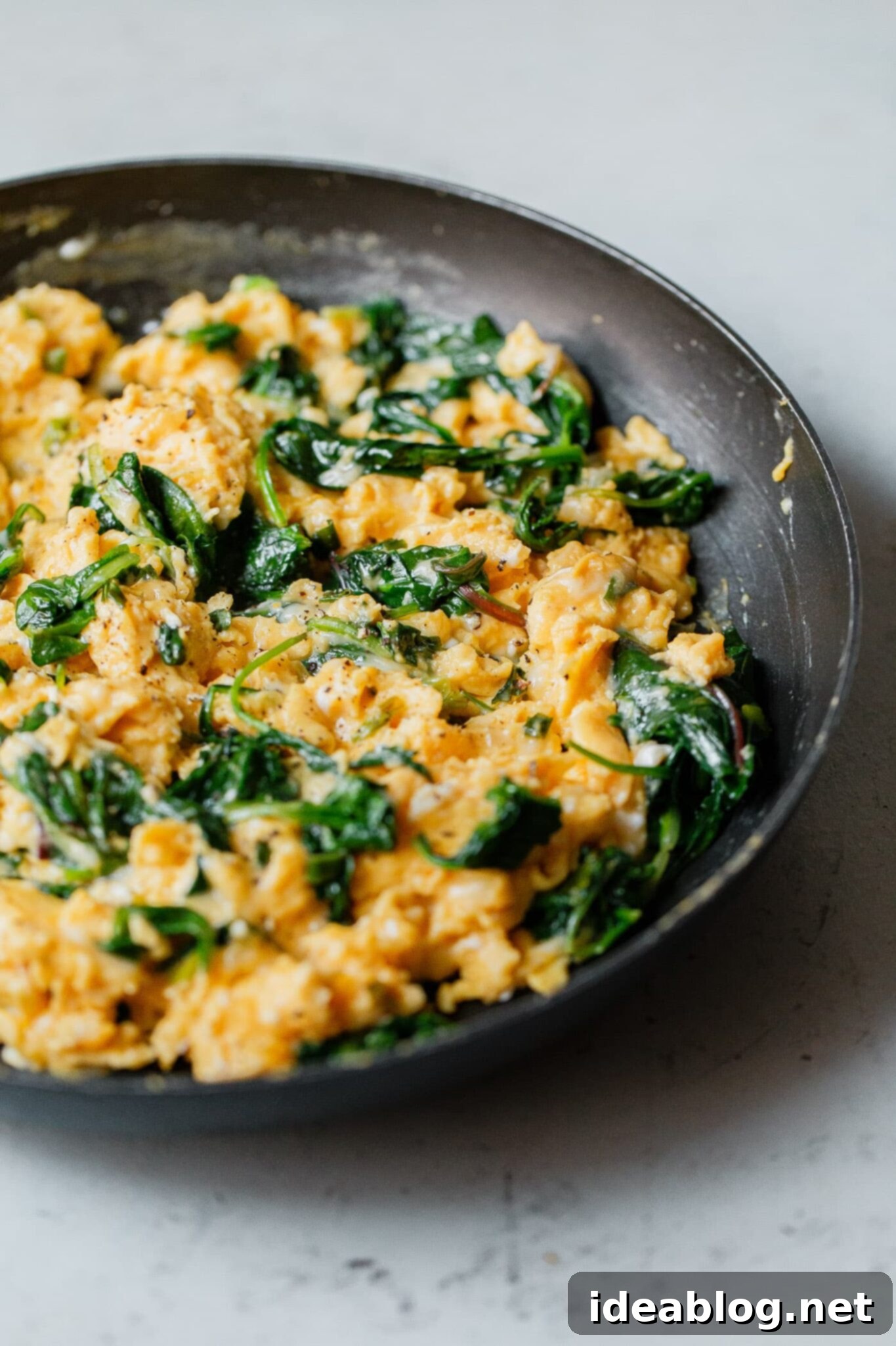 Fluffy Cheesy Eggs with Fresh Greens 1 featured 61252