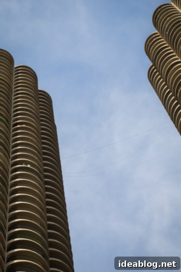 Aeolian Metropolis 20 The Windy City | bloggingoverthyme.com
