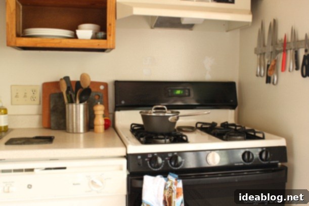 Classic Homemade Tomato Sauce 4 Homemade Tomato Sauce on Stovetop