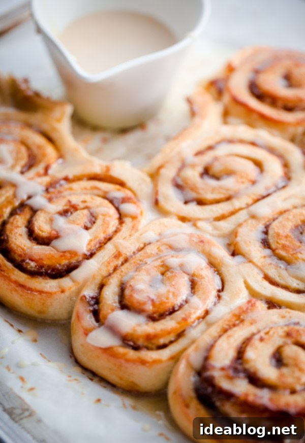Pumpkin Butter Rolls with Zesty Creme Fraiche Frosting 2 Delicious Pumpkin Butter Rolls with Creme Fraiche Frosting