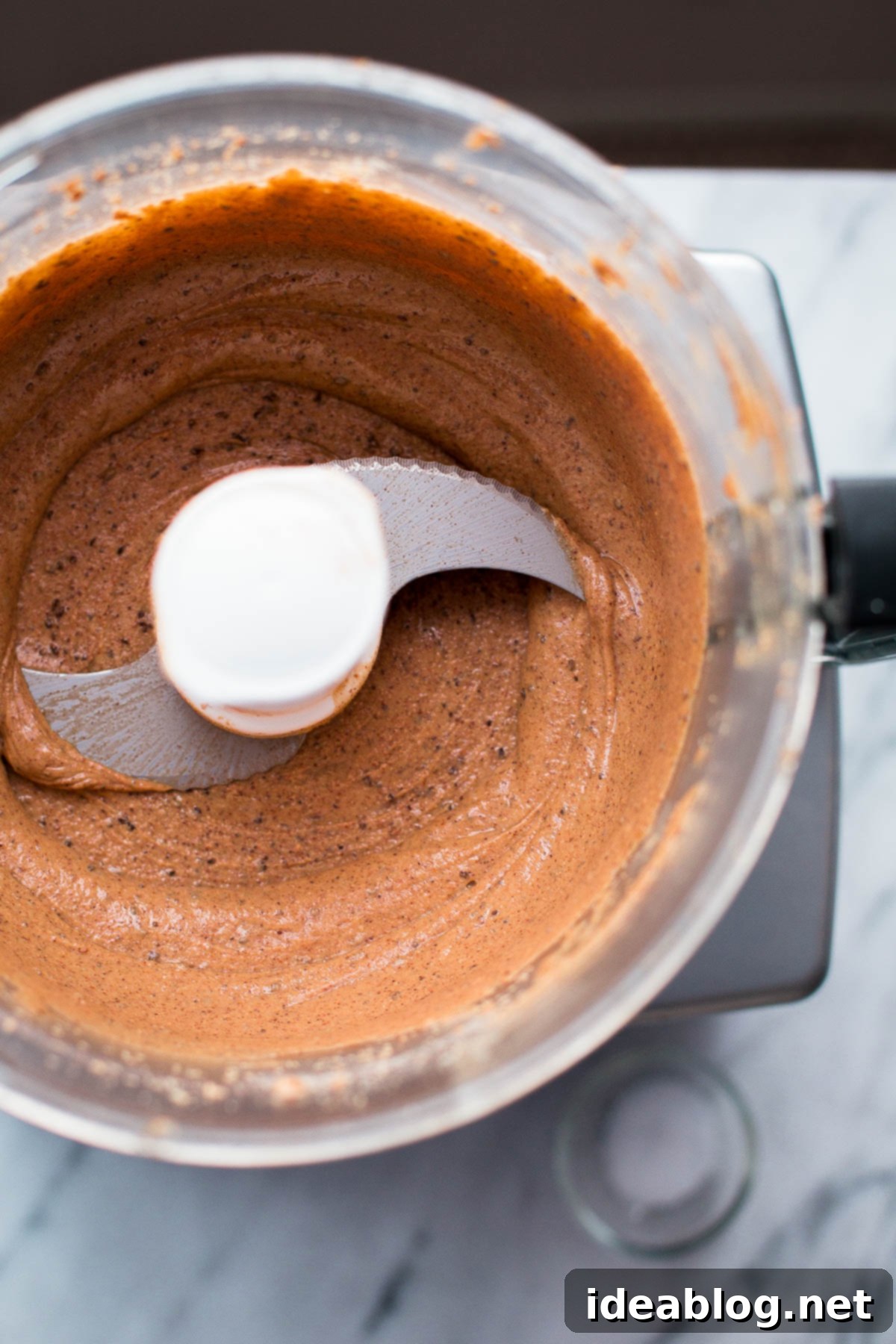 HOMEMADE Espresso Almond Cashew Butter. Almond cashew butter with a kick from espresso beans, vanilla, and a touch of maple syrup. Espresso Almond Cashew Butter