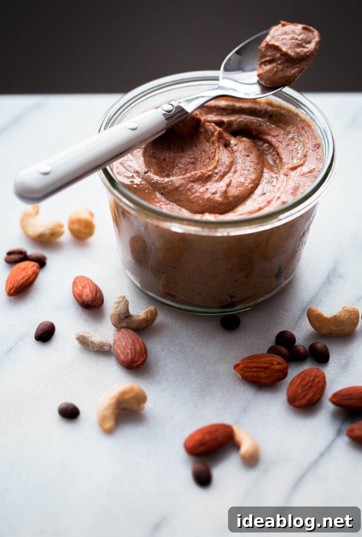 HOMEMADE Espresso Almond Cashew Butter. Almond cashew butter with a kick from espresso beans, vanilla, and a touch of maple syrup. Espresso Almond Cashew Butter