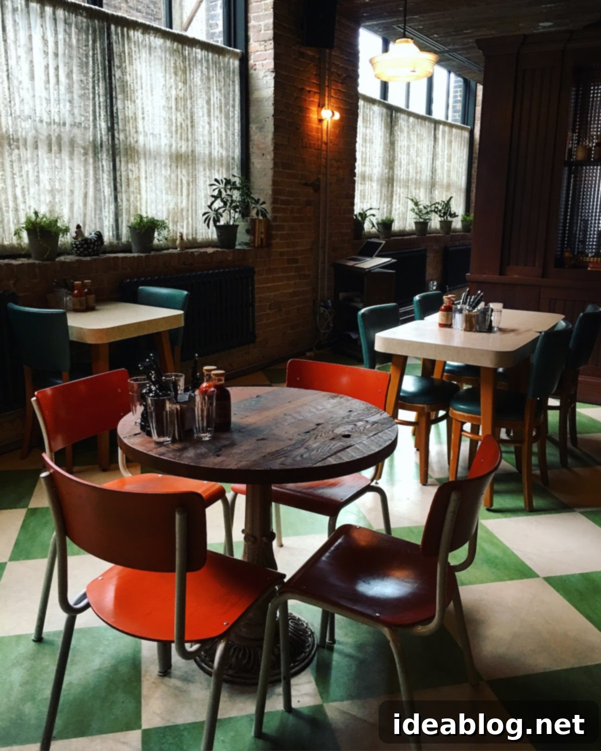 The Ultimate Guide to West Loop Chicago Restaurants 3 momotaro-west-loop-restaurant-guide