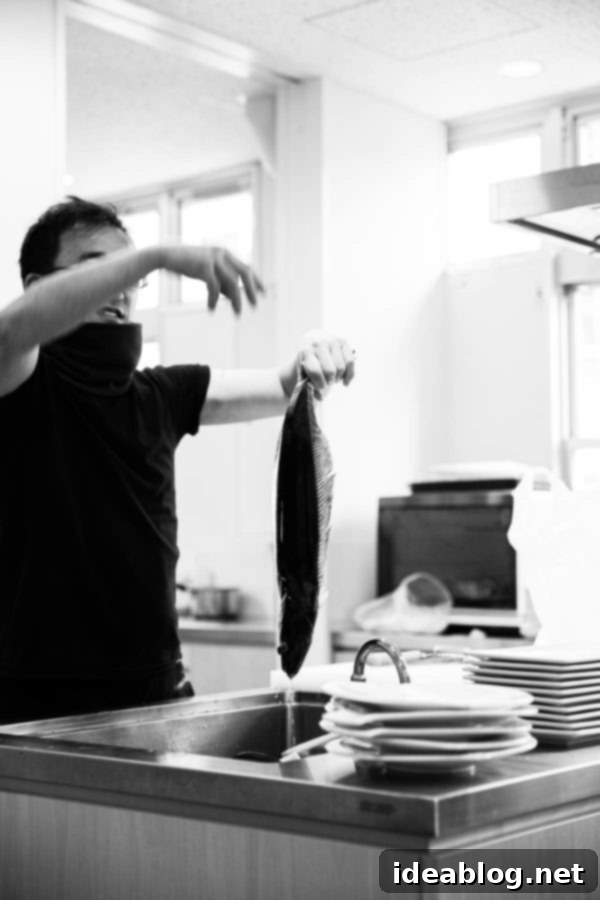 Tokyo: The Ultimate Guide 36 Tsukiji Sushi Insider Workshop