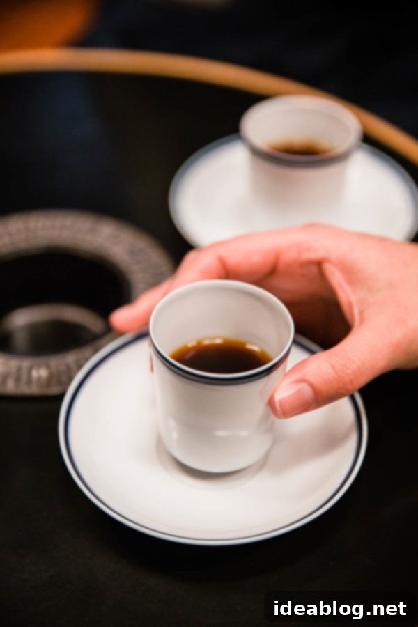 Tokyo: The Ultimate Guide 49 Cafe de L'Ambre Tokyo