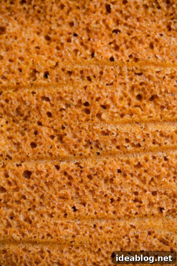 Ultimate Pumpkin Sheet Cake with Spiced Cream Cheese Frosting 4 Pumpkin Cake