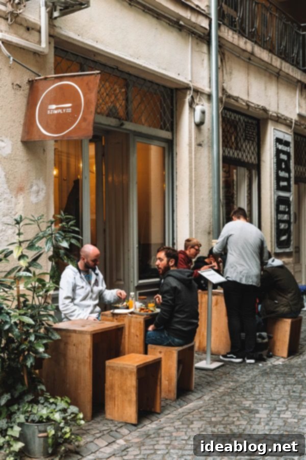 Budapest Travel Guide - with recommendations on must-visit destinations, where to stay, and where to eat in the region. #travel #budapest #travelguide Creative and beautifully plated breakfast dish at Szimply Budapest