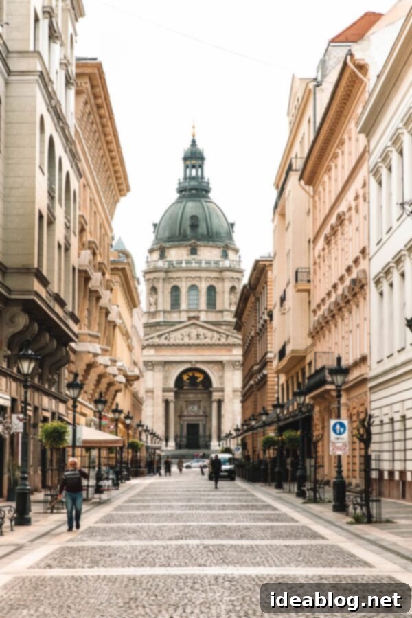 Budapest Travel Guide - with recommendations on must-visit destinations, where to stay, and where to eat in the region. #travel #budapest #travelguide St. Stephen's Basilica, a prominent landmark in Budapest
