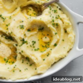 Buttery Smooth Yukon Gold Mashed Potatoes 6 Yukon Gold Mashed Potatoes with Chives for a creamy holiday side dish